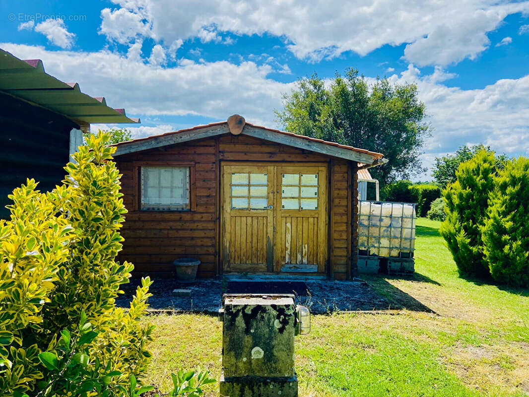 Maison à COUQUEQUES