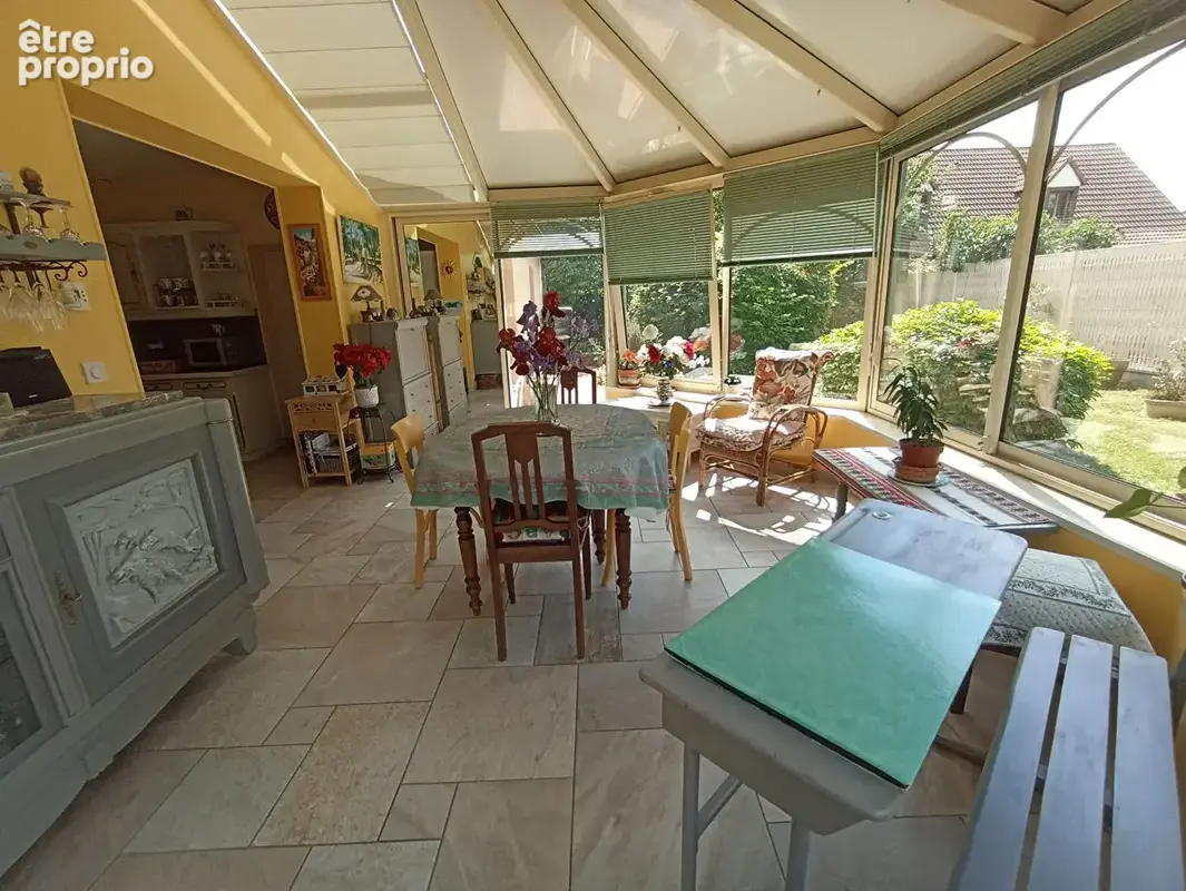 EPERNON 10'  - Maison  7 pièce(s), garage double - photo 5