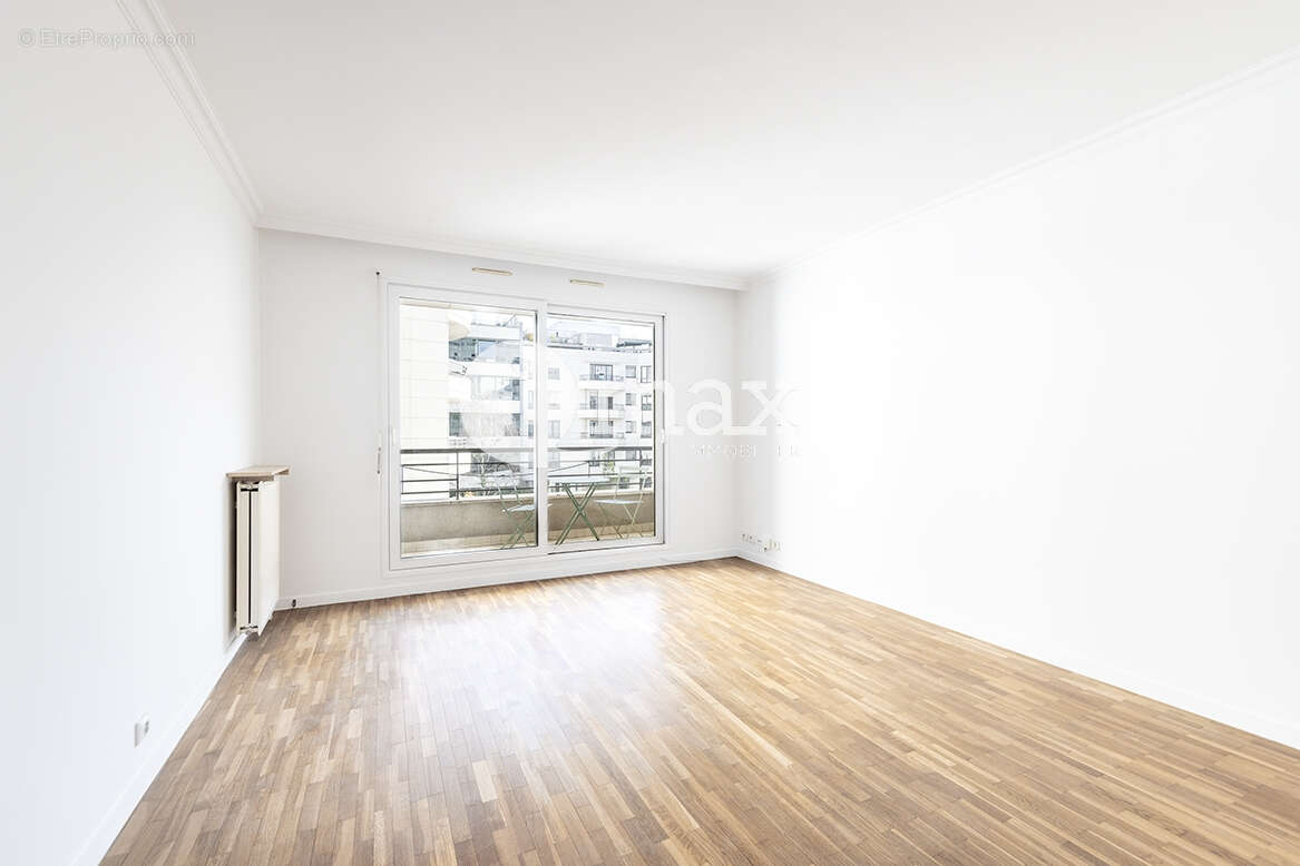 Appartement à LEVALLOIS-PERRET