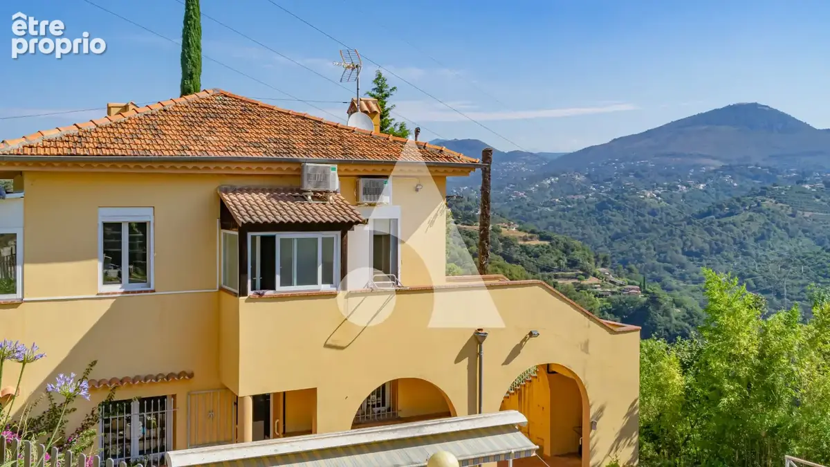 Villa de Caractère 228 m²  Secteur Bellet  Terrain 1 700 m² - photo 3