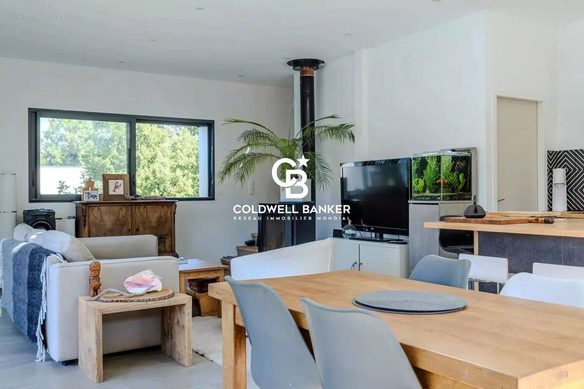 Maison à COGOLIN