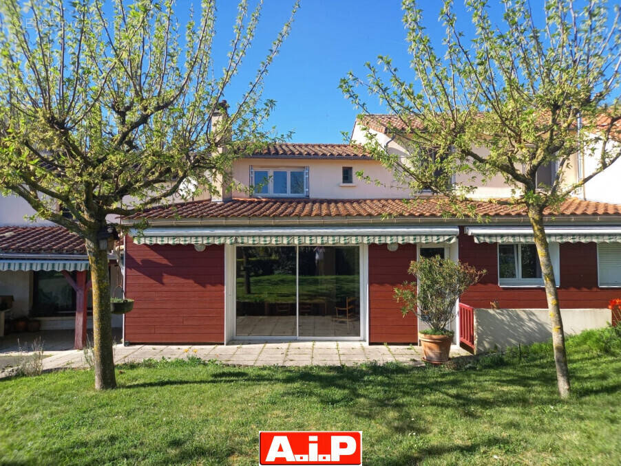 Maison à POUZAUGES