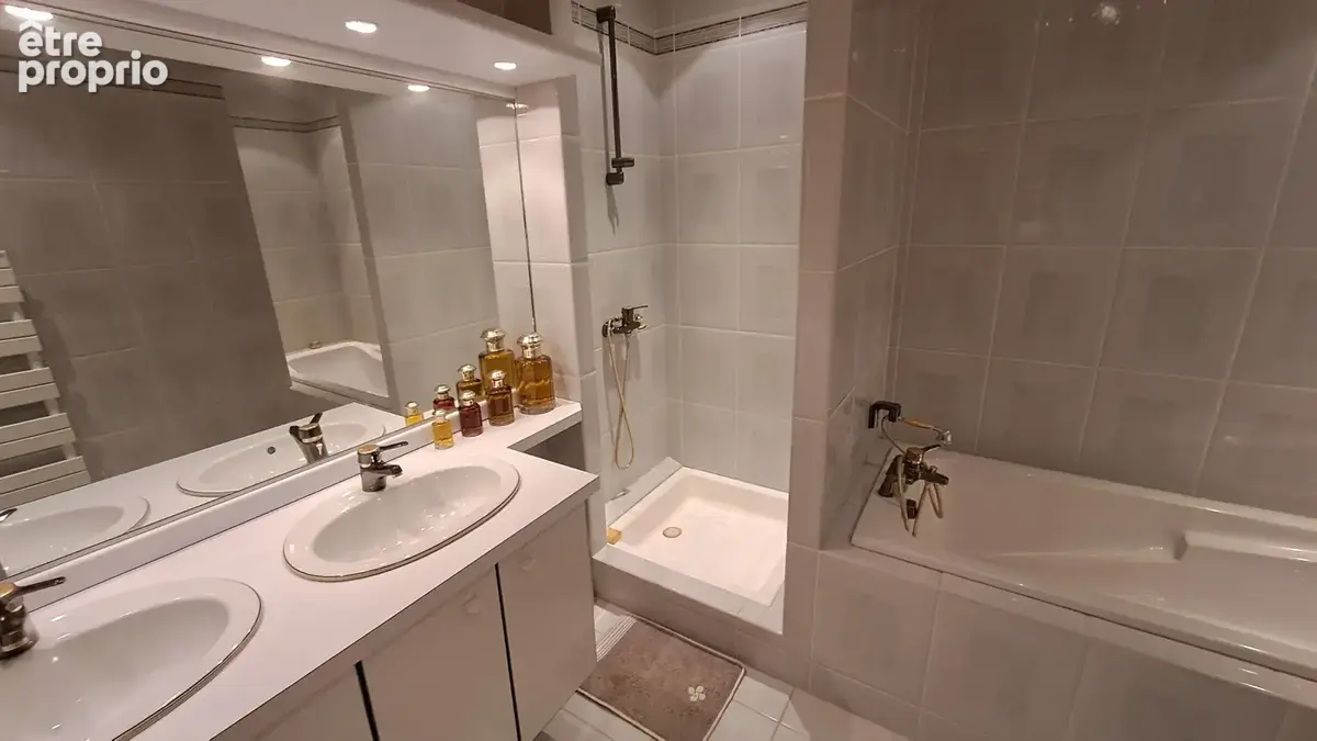 VILLA FAMILIALE D’EXCEPTION   Piscine 10×5, suite parentale XXL, garage indépendant... - photo 13