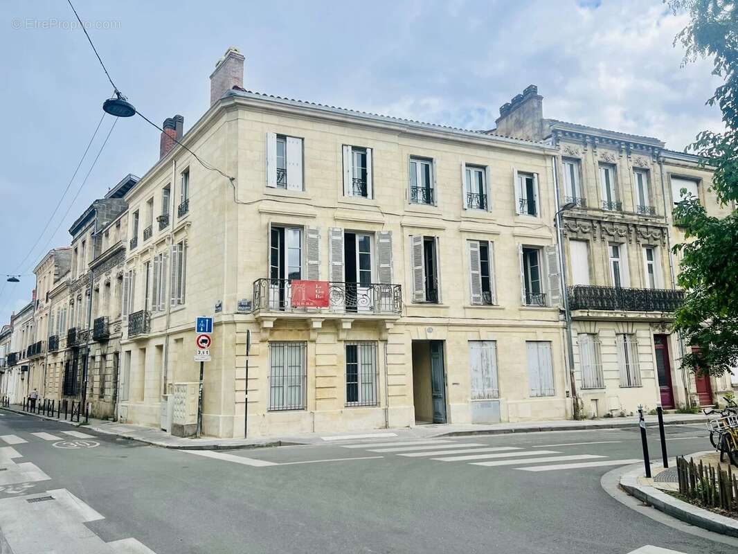 Appartement à BORDEAUX