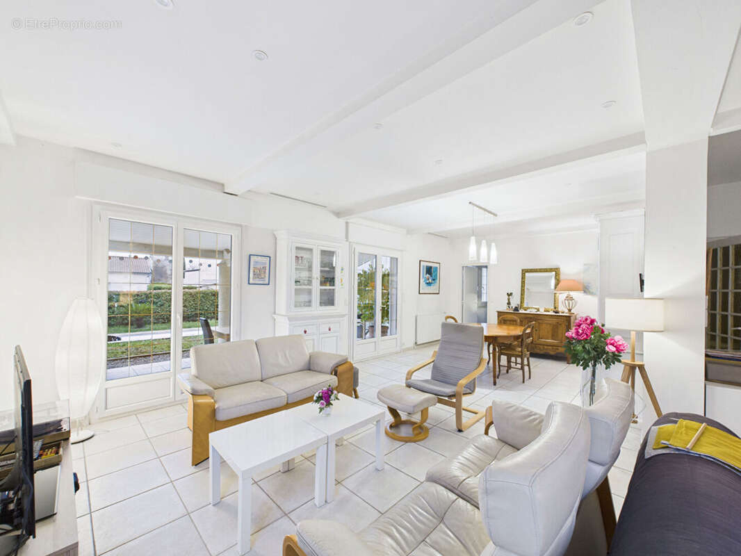 Maison à TOURNON-SUR-RHONE