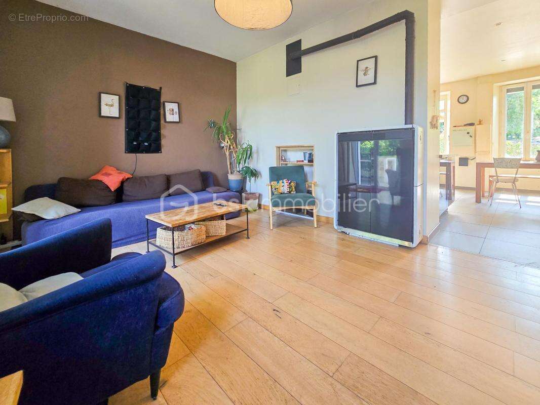 Maison de village rénovée - Le Cholet - 150 m² utile - 5 chambres - Bureau - Jardin - Cave de 40 m - photo 4