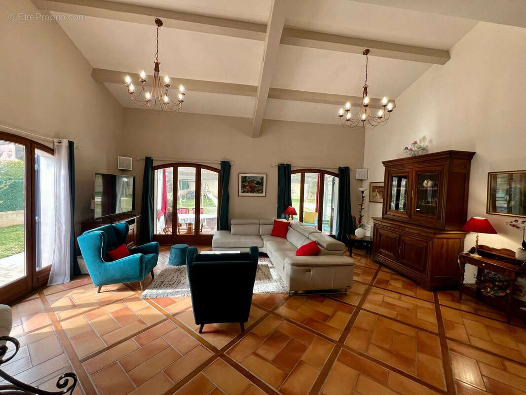 Maison à NANS-LES-PINS