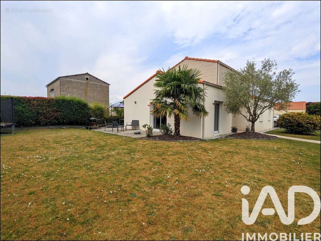 Photo 2 - Maison à LA CHAPELLE-HEULIN