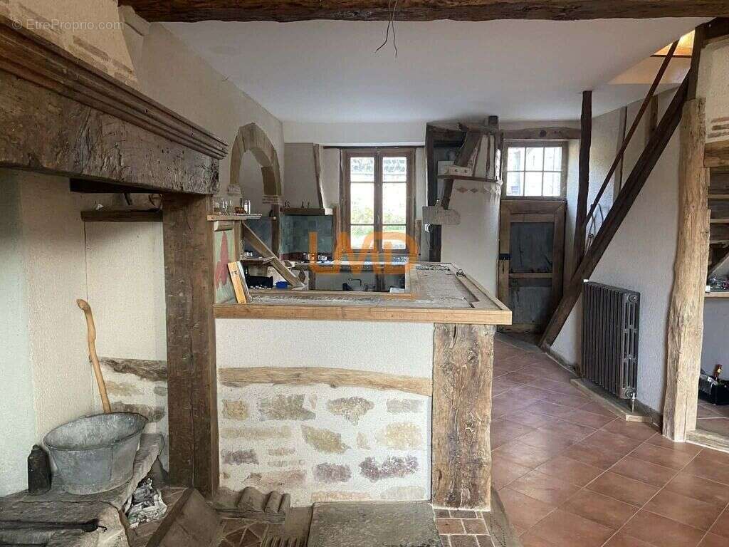 Maison à AUBIN