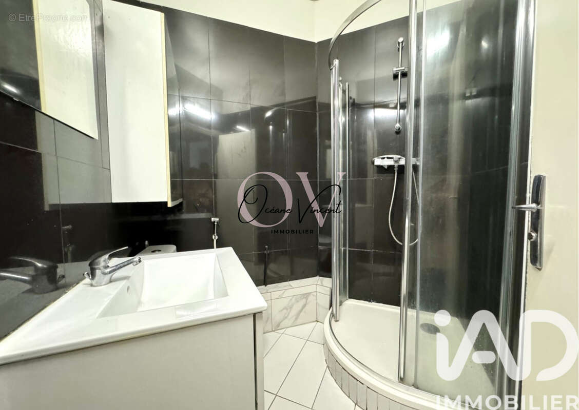Photo 8 - Appartement à PARIS-18E