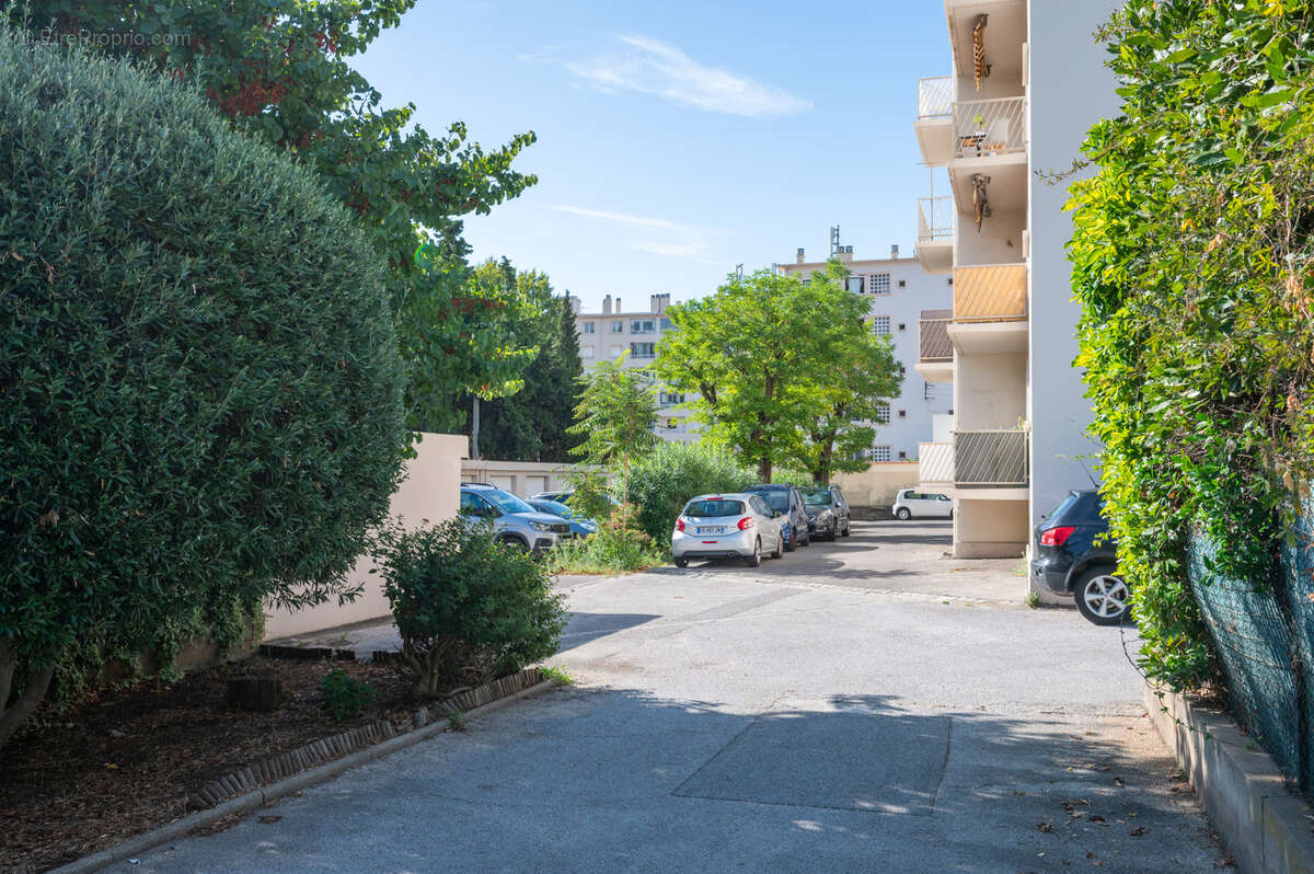 TOULON : appartement T4 pour investisseur rentabilité sécurisée - photo 2