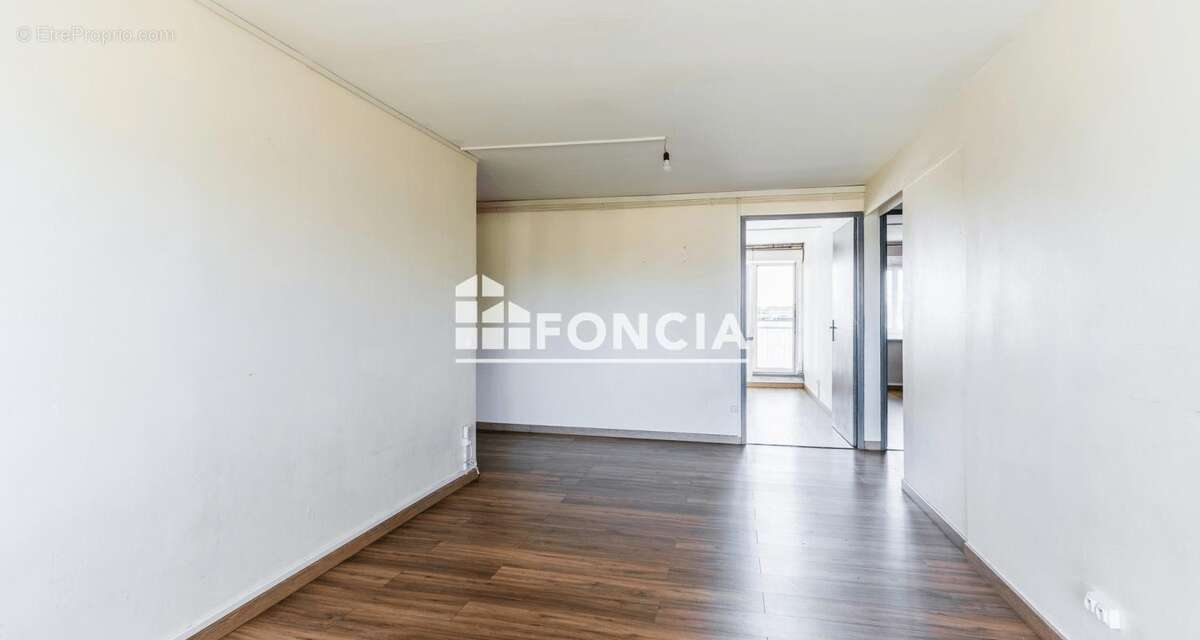 Yutz Appartement 4 piéces - photo 2