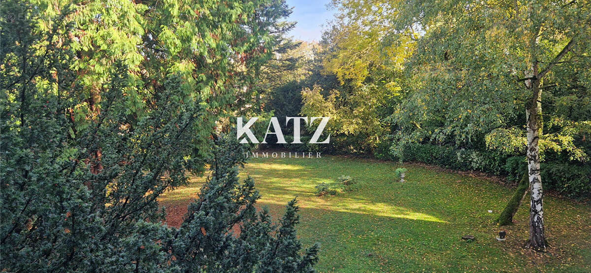 Appartement à VAUCRESSON