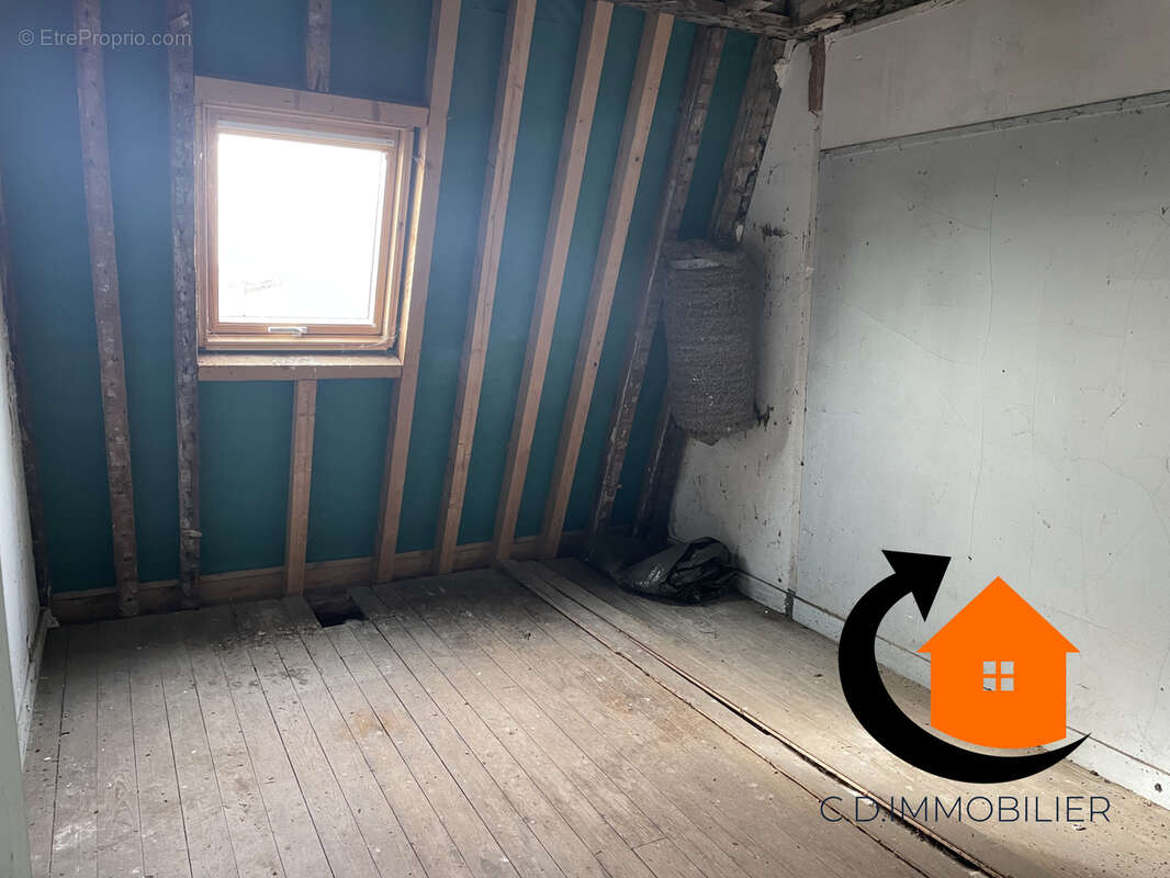 Maison à CHAMPROND-EN-GATINE