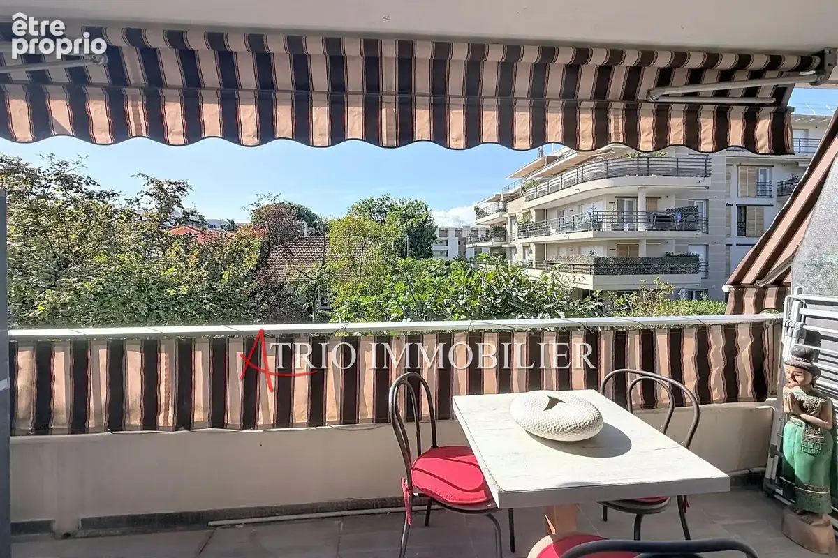 Appartement 1 pièce 27 m² à vendre à Saint-Laurent-Du-Var (06700) - photo 2