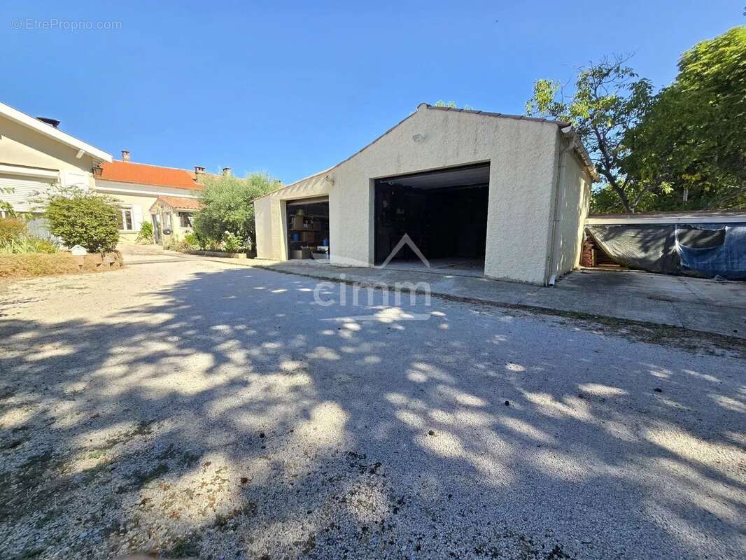 Château-Arnoux-Saint-Auban — Belle maison de 105 m² alliant confort et tranquillité - photo 4