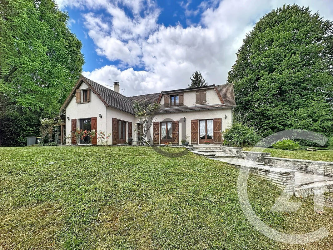 Maison à ESMANS
