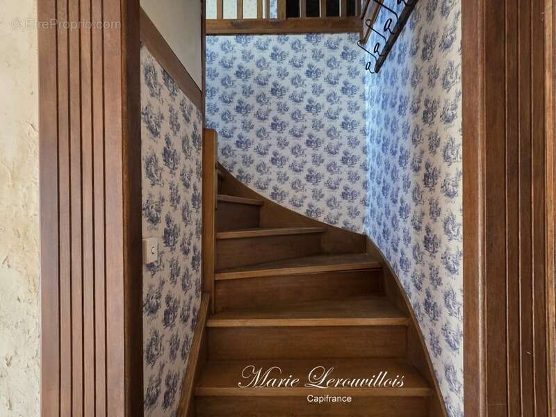 Maison à CHAOURCE