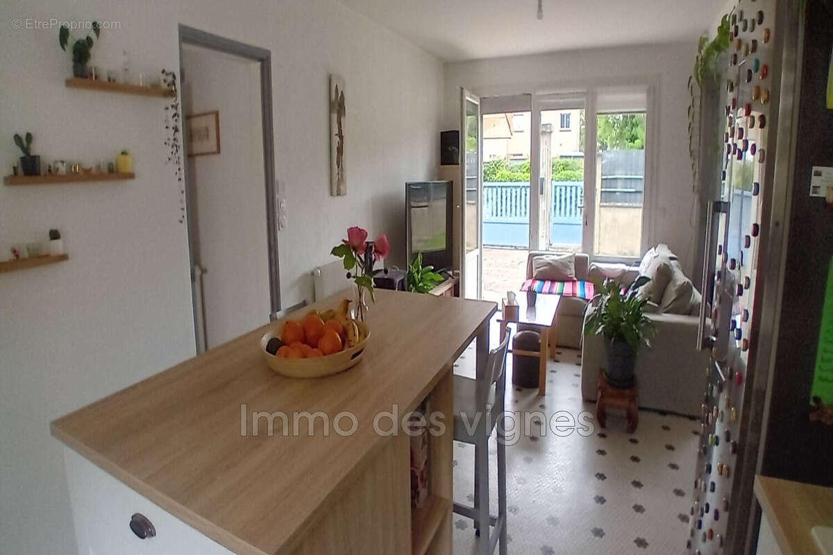 Maison à AMBARES-ET-LAGRAVE