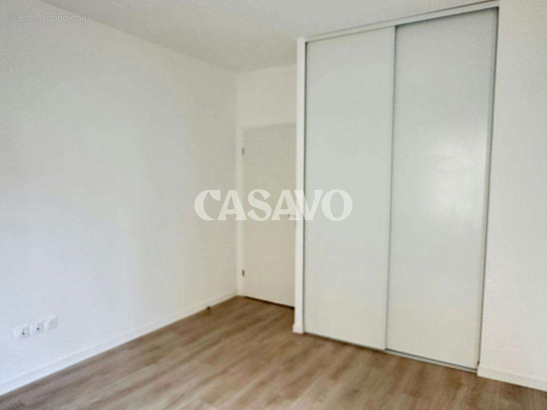 Vente Appartement 3 pièces de 65m² - 94510 La Queue-en-Brie - photo 4