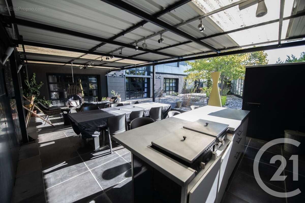 Maison à SAINT-MARTIN-LA-PLAINE