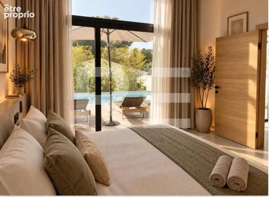 Villa  d'architecte de 300 M2 à vendre à 10 minutes d ARLES - photo 9
