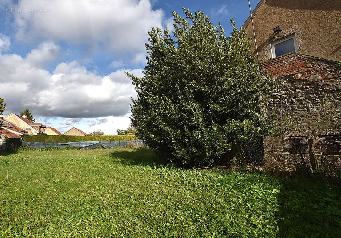 Maison à VARENNES-SUR-ALLIER