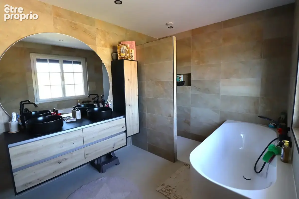 Maison 7 pièces 184 m² à vendre à Primarette (38270) - photo 5