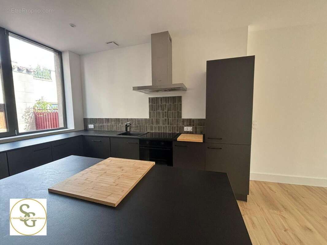 Maison 127 m² à Castres  - photo 7