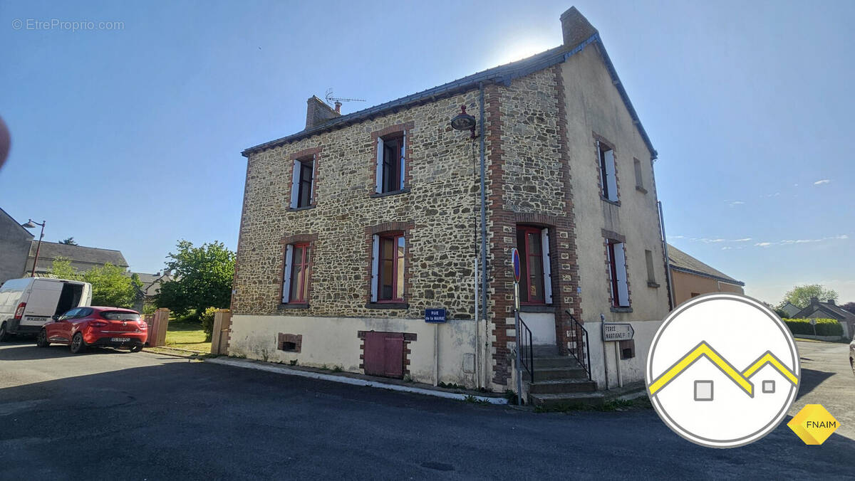 Maison à NOYAL-SUR-BRUTZ