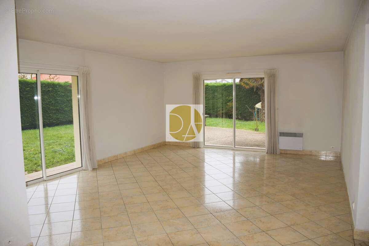 Maison à BIZANOS