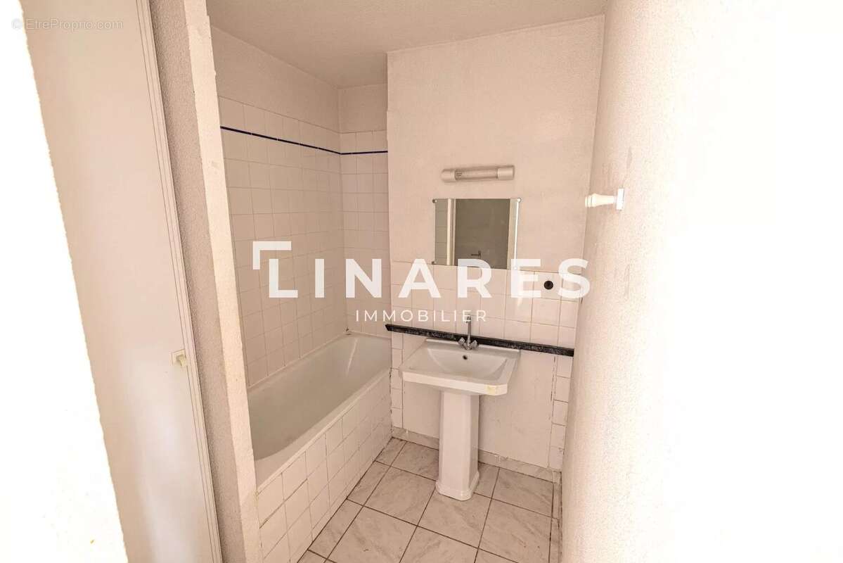 Appartement à MARSEILLE-2E