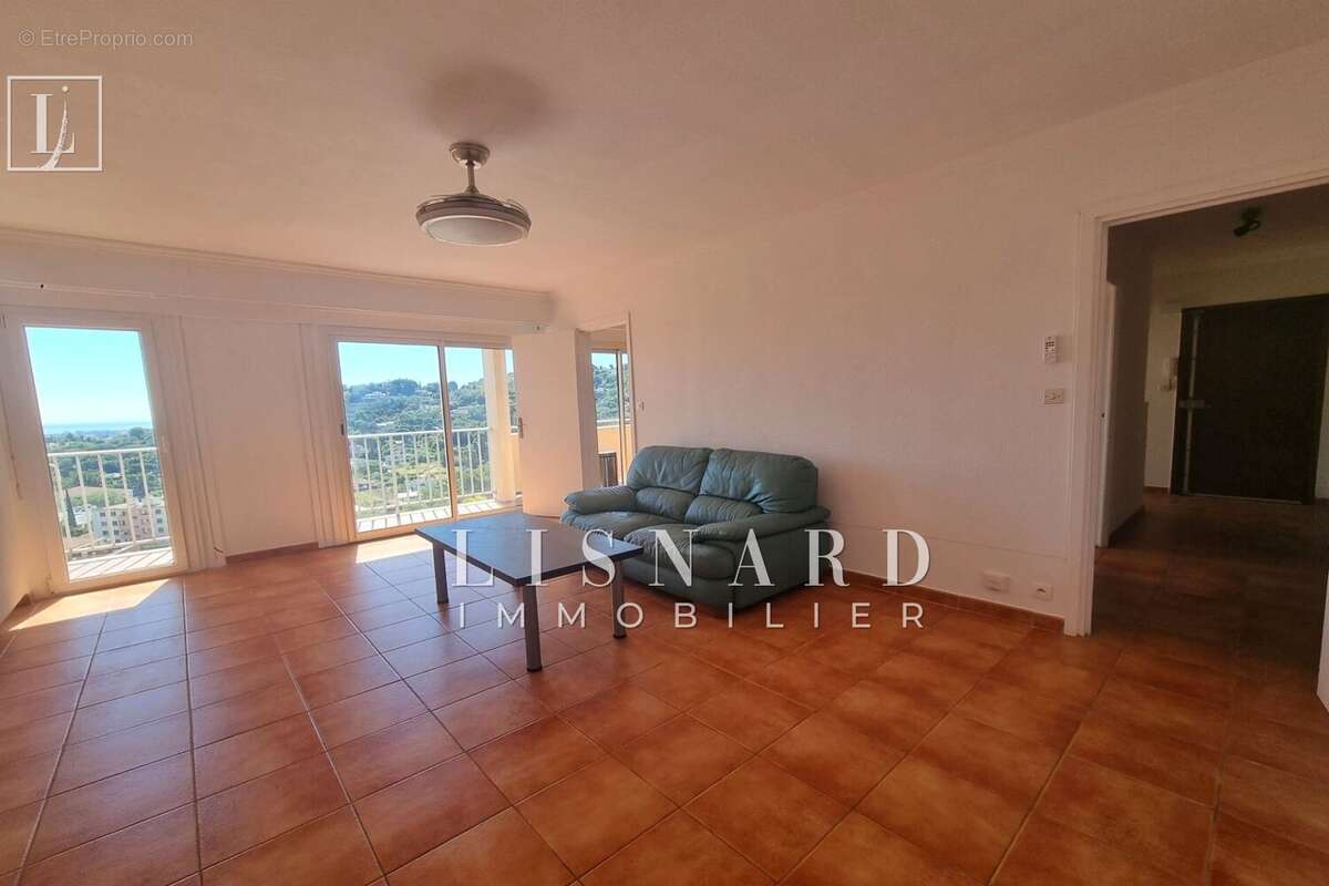 Appartement à VALLAURIS