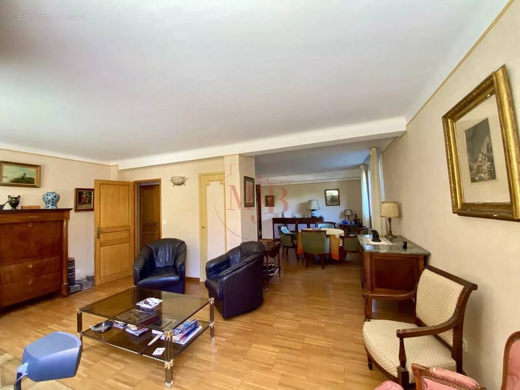Appartement à AIX-EN-PROVENCE