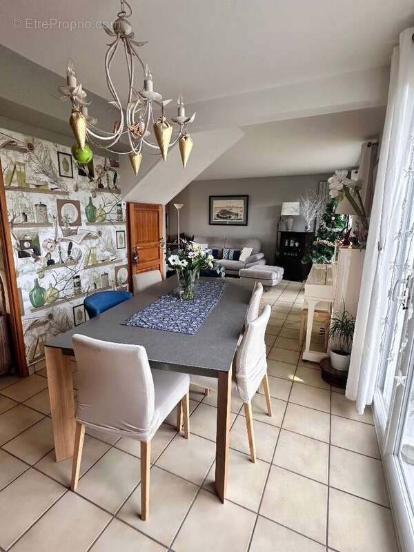 Maison à LES LOGES-EN-JOSAS