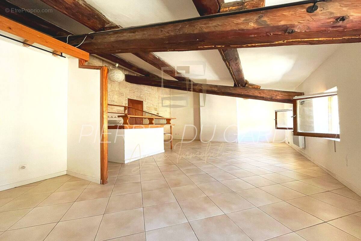 Appartement à UZES