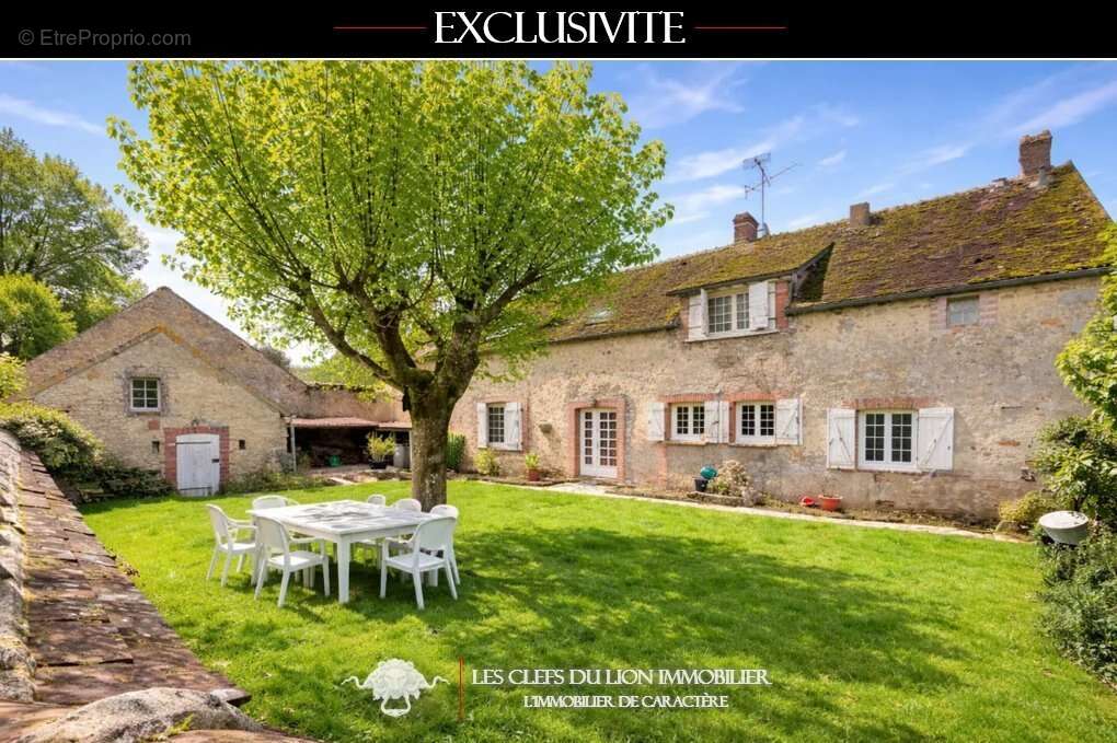 Maison à LORREZ-LE-BOCAGE-PREAUX