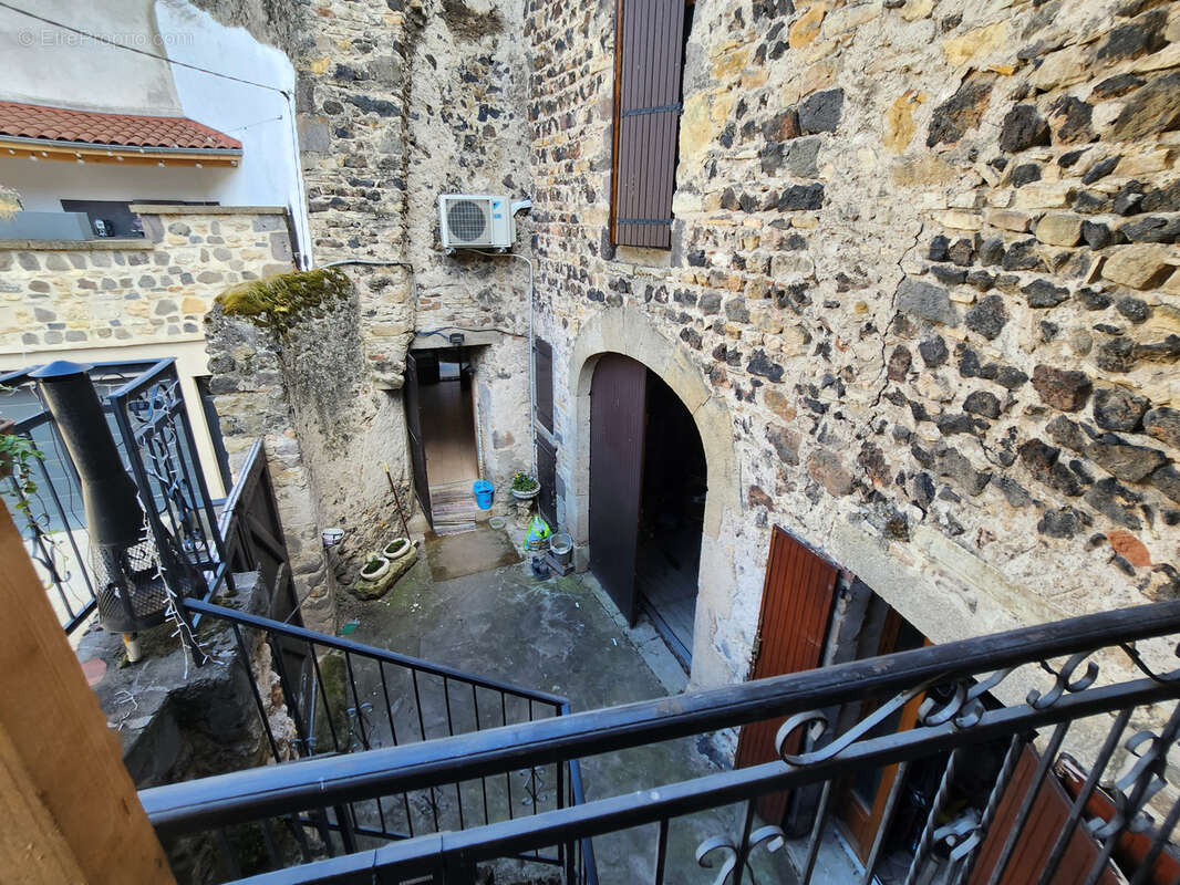Maison à renover Neschers - photo 3