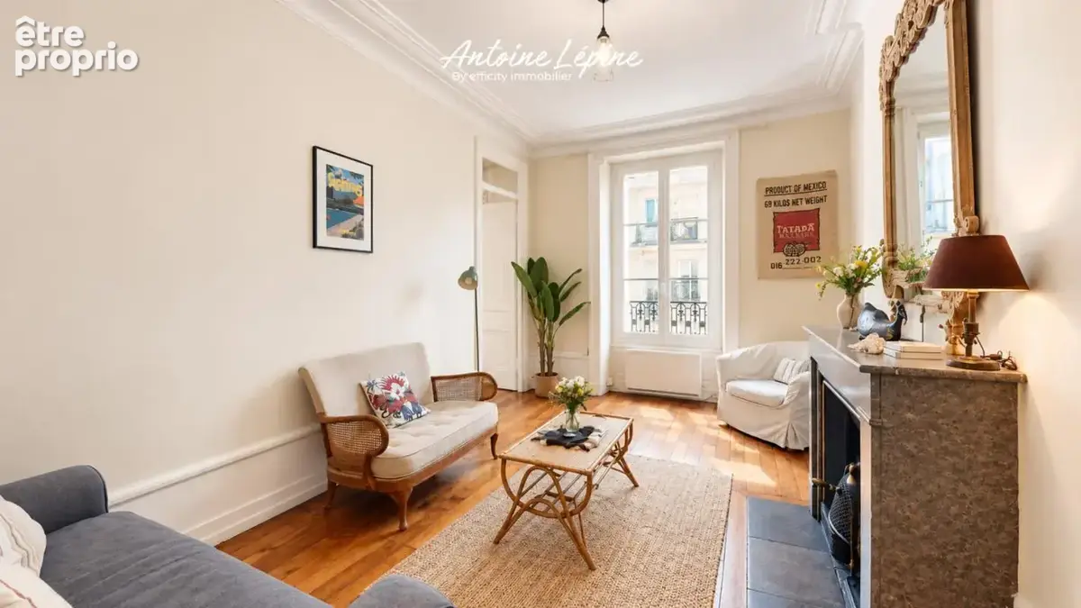 Appartement 2 pièces 48 m² · à Lyon-7e · 48 m² · 235 000 €