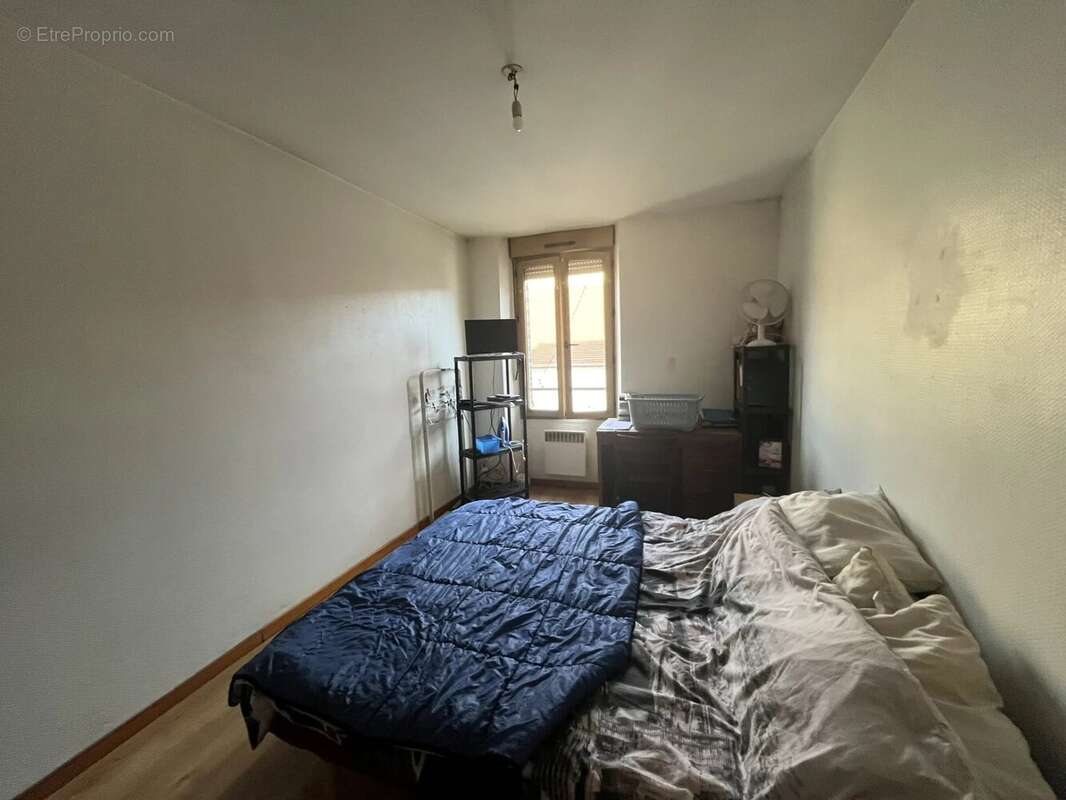 Appartement à BRIENON-SUR-ARMANCON