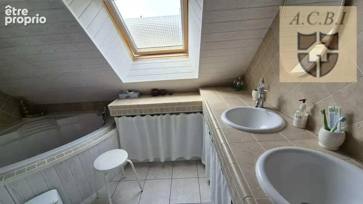 Maison familiale avec vie de plain-pied   secteur recherché vendome - photo 14
