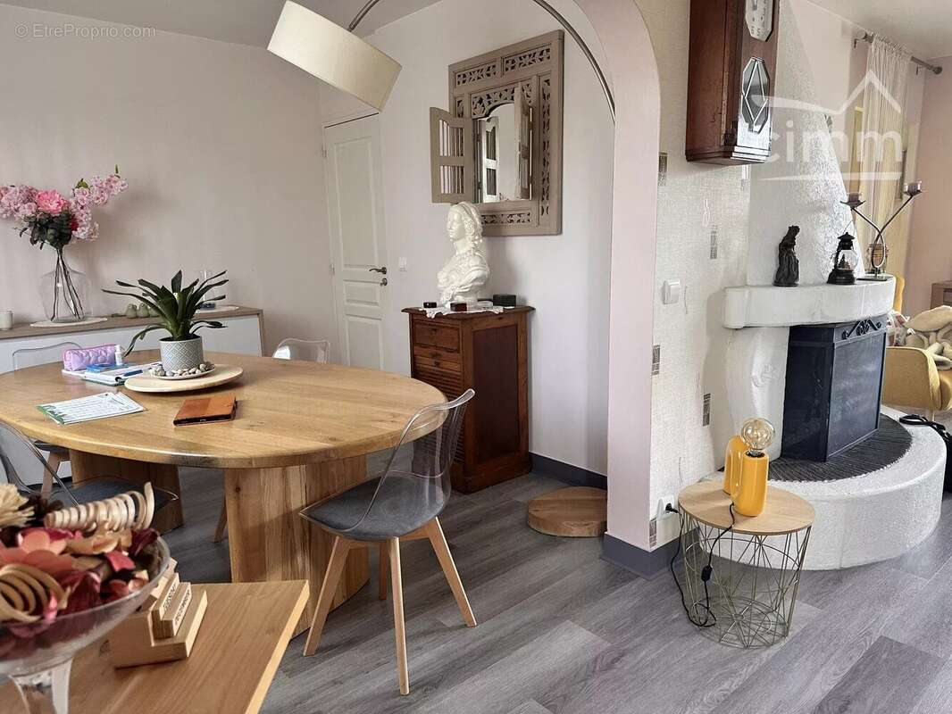 Maison à CONGIS-SUR-THEROUANNE