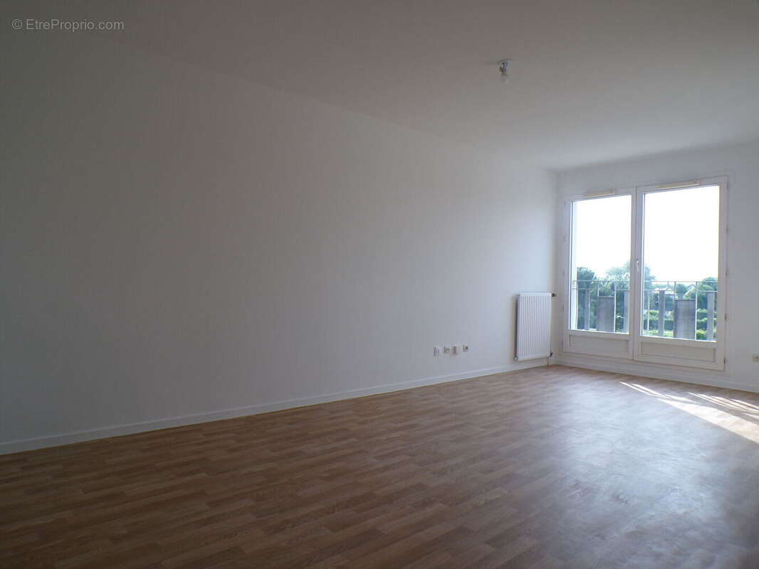 Saint pierre du perray centre ville - photo 8