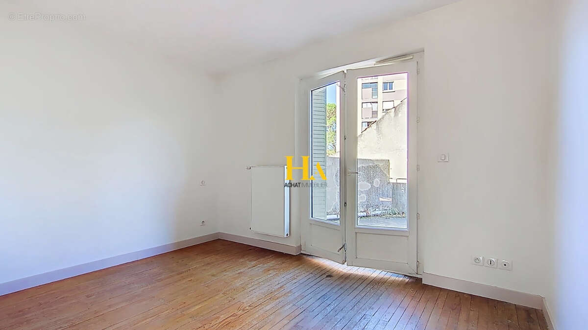 Appartement à BOURG-LES-VALENCE