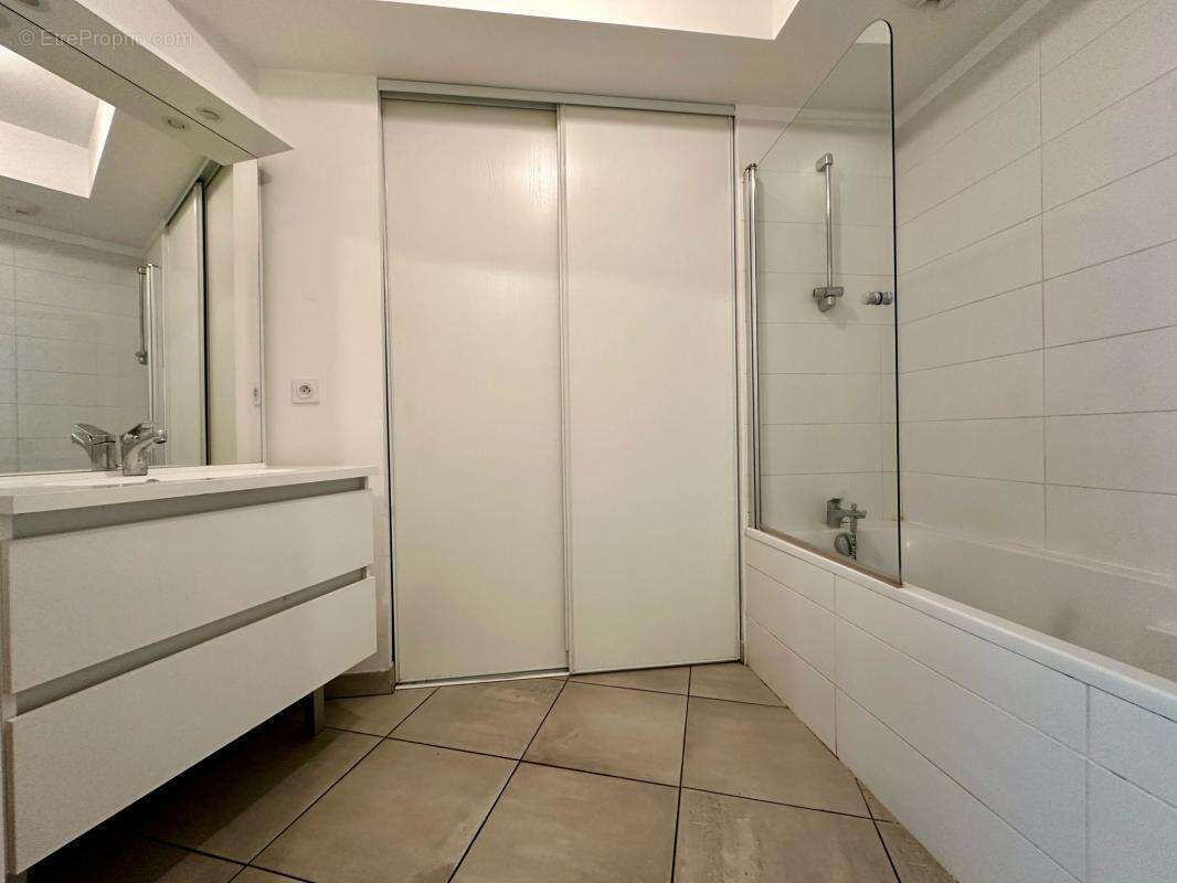 Appartement à MARSEILLE-10E