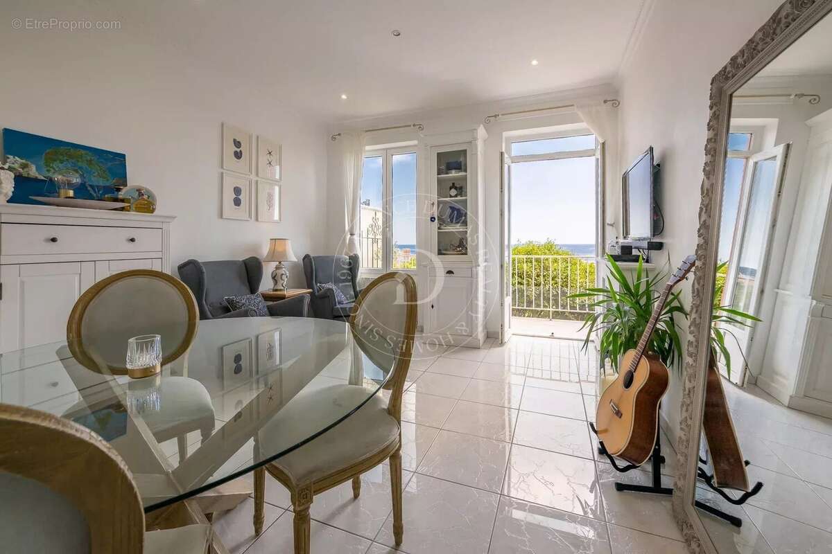 Appartement à BEAULIEU-SUR-MER