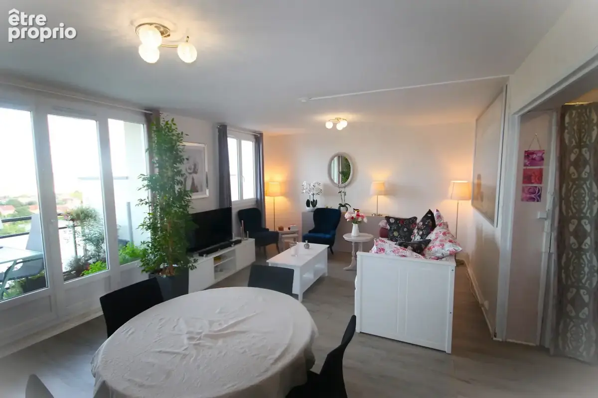 Appartement 3 pièces 66 m² à vendre à Villefranche-Sur-Saone (69400) - photo 2