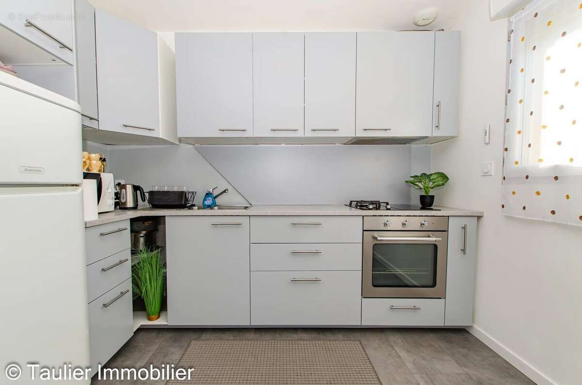 Maison T4 de 2020, chambre et salle d'eau au rdc - photo 7