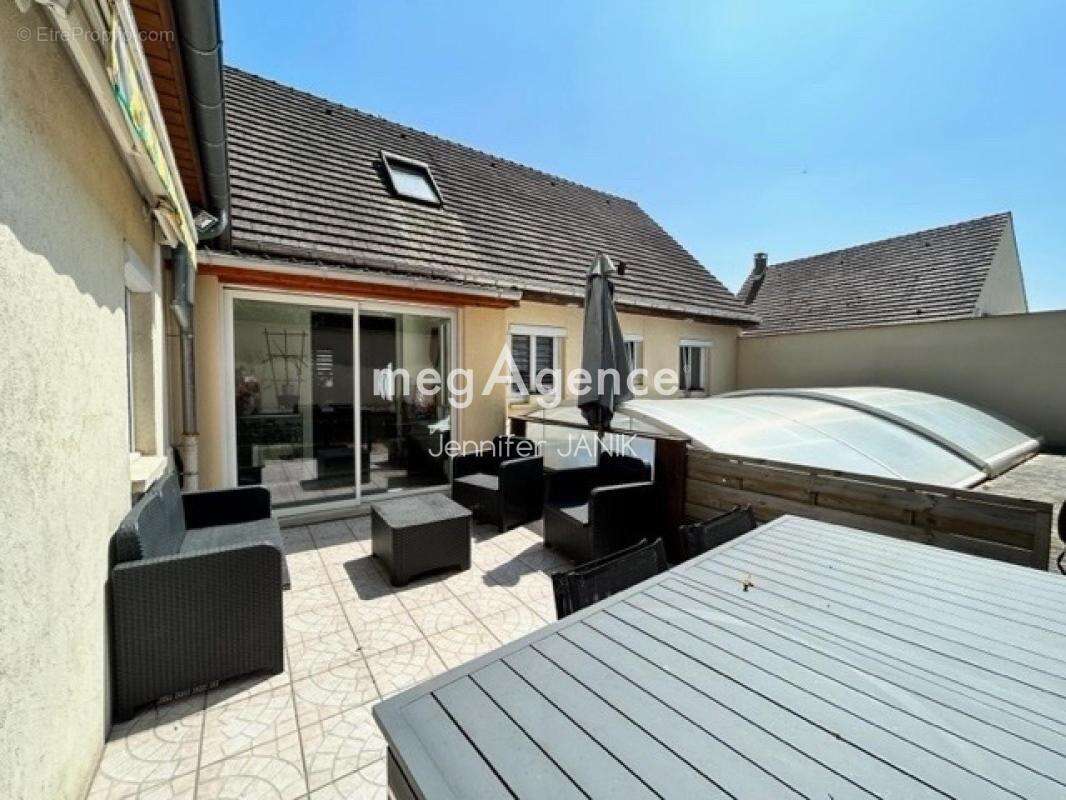 Maison à SAINT-JUST-EN-CHAUSSEE