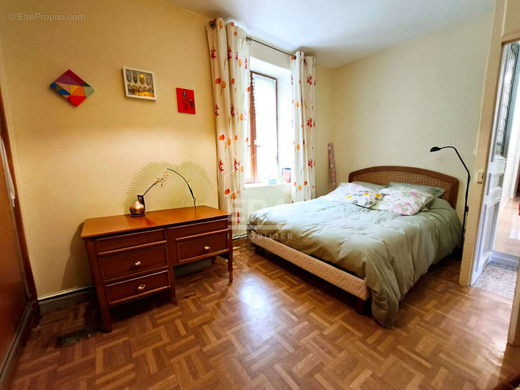 Maison à FONTAINE-LA-RIVIERE